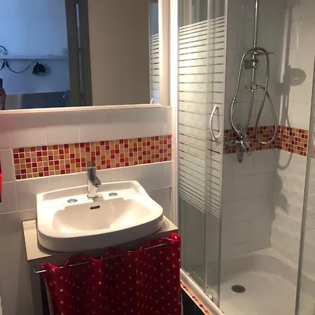De Charme Equipe Centre Au Calme Gare 5 Min Апартаменты
