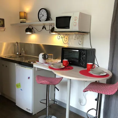 De Charme Equipe Centre Au Calme Gare 5 Min Апартаменты Пуатье